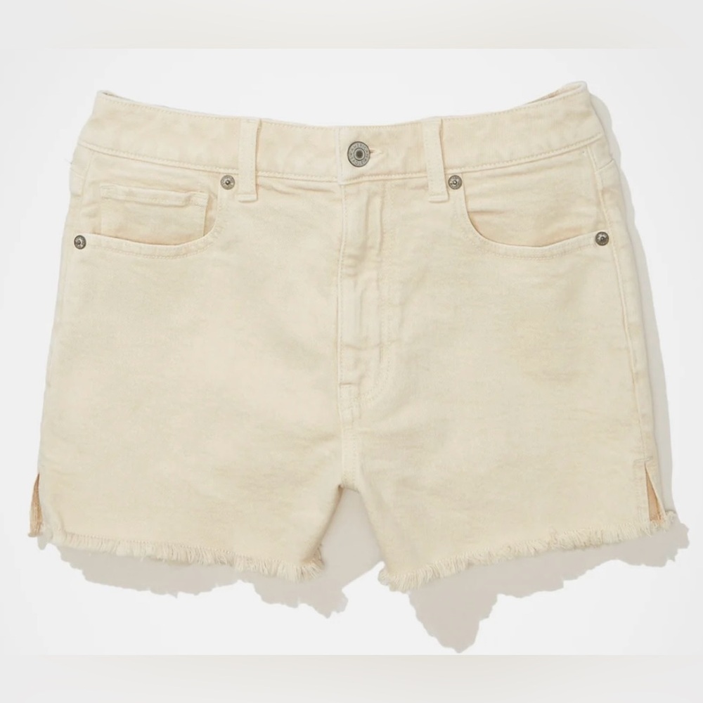 American Eagle AE Stretch Mom Short in Cream
